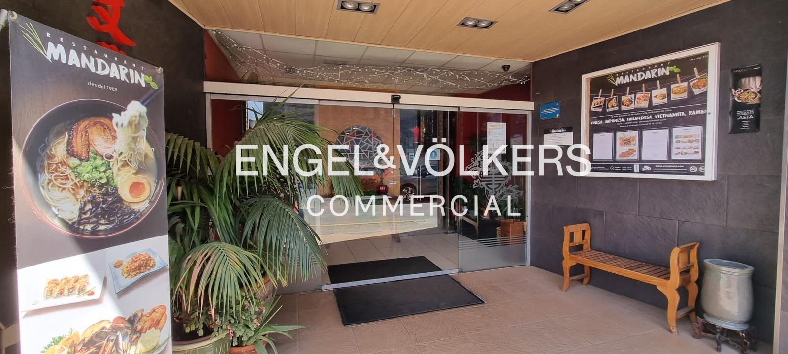 Local commercial dans Vic, Barcelona à louer Photo intérieure– Image 1 sur 15