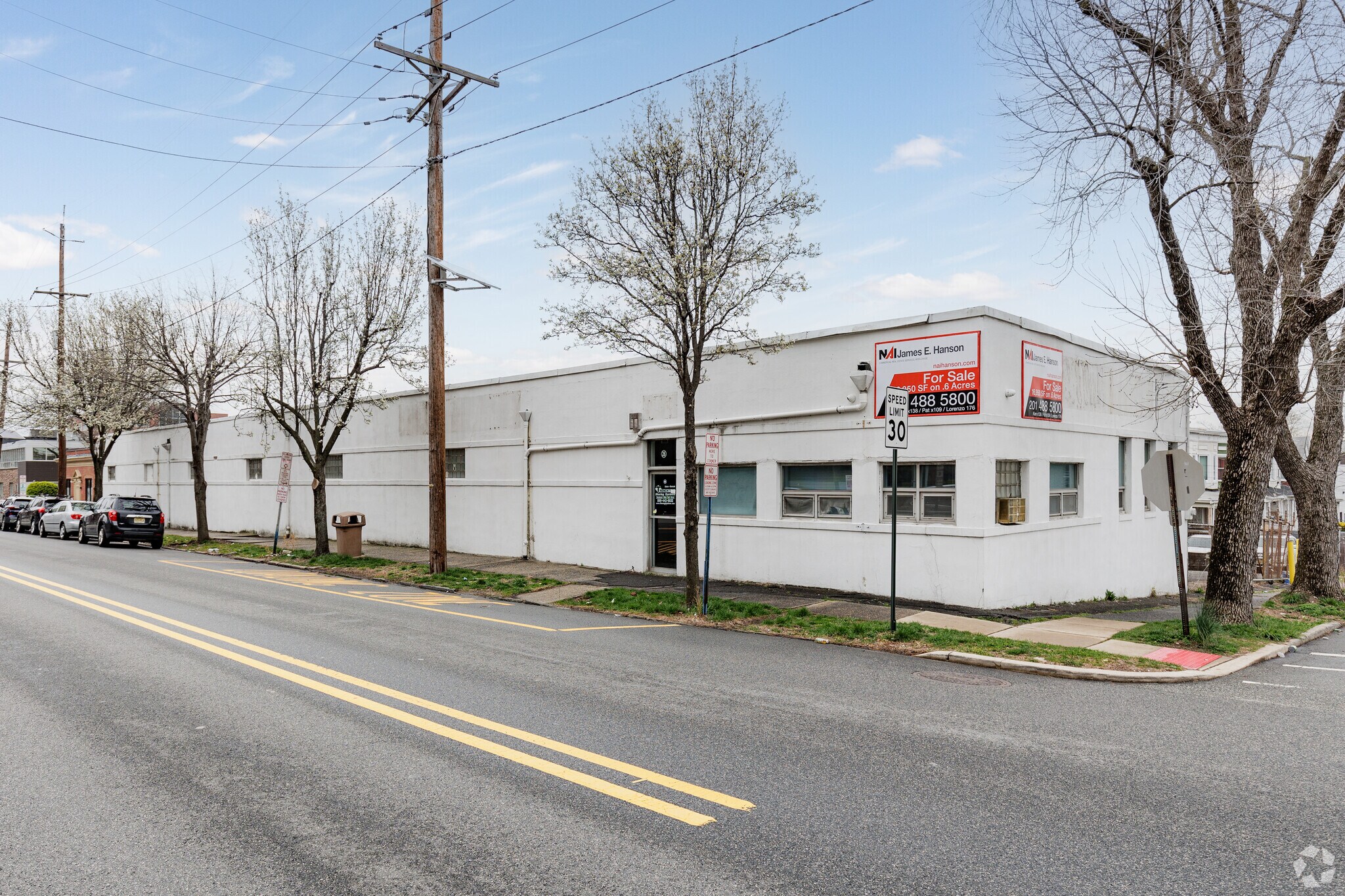 32 1st St, Hackensack, NJ à louer Photo principale– Image 1 sur 5