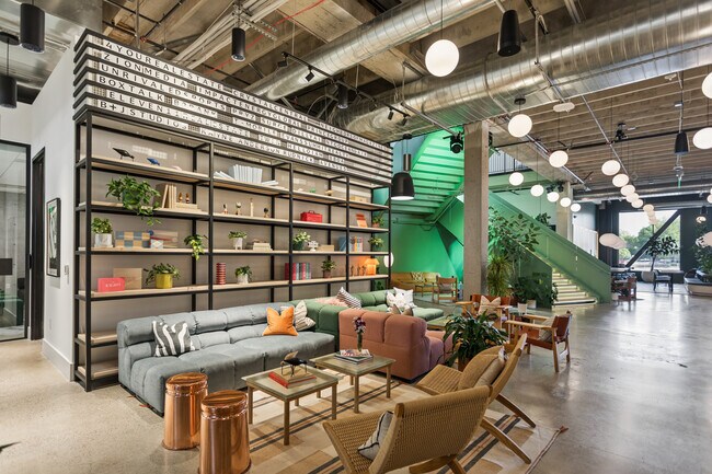 Plus de détails pour 4835 S Highland Dr, Holladay, UT - Coworking à louer