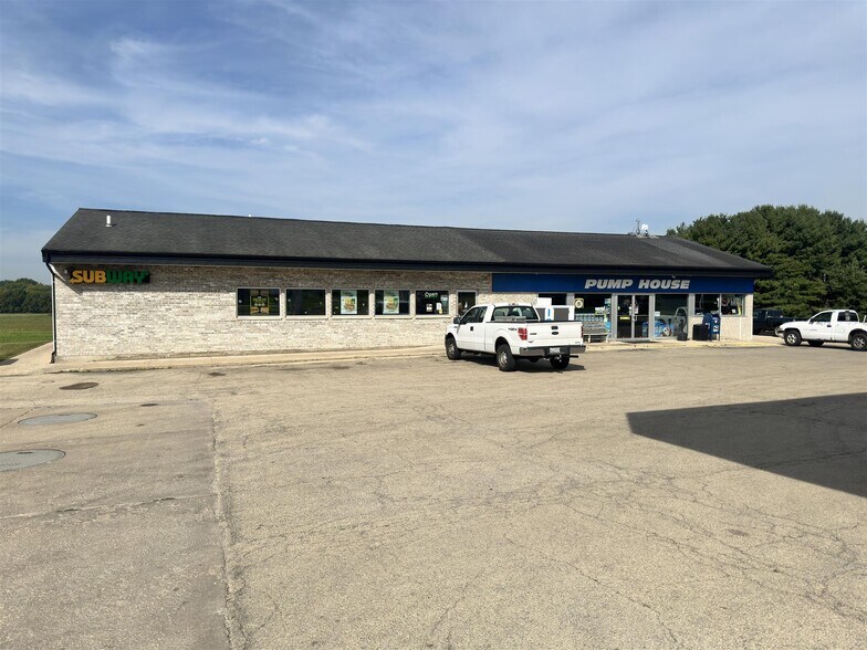 12180 Center Rd, Durand, IL à vendre - Photo de l’immeuble – Image 2 sur 56