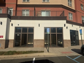 100 Lara St, Manassas Park, VA à louer Photo intérieure– Image 1 sur 3