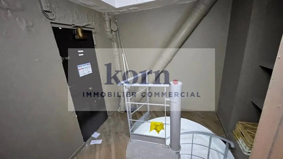 Local commercial dans Paris à louer - Photo de l’immeuble – Image 3 sur 6