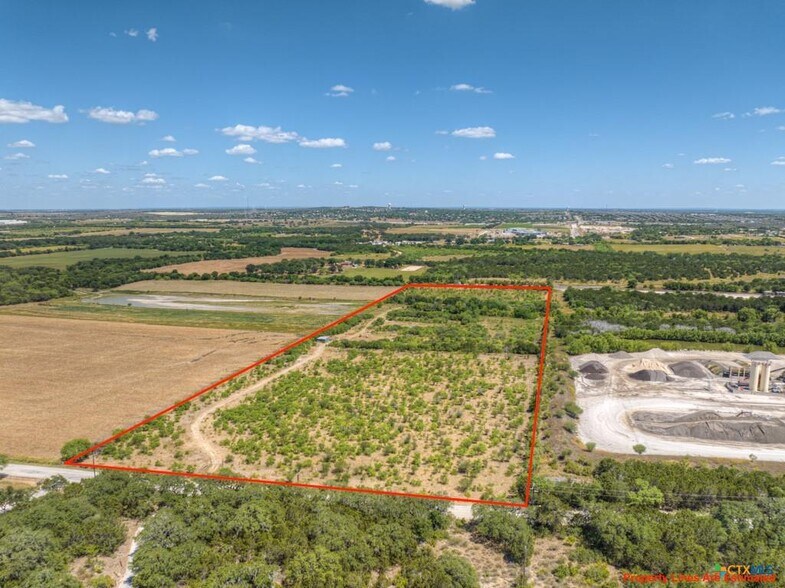 Old Nacagdoches Rd, New Braunfels, TX à vendre - Photo de l’immeuble – Image 2 sur 20