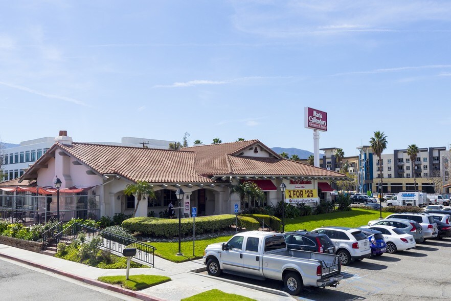 160 E Rincon St, Corona, CA à vendre - Photo principale – Image 1 sur 6