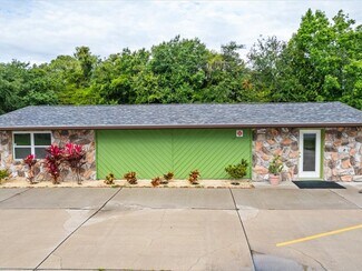 Plus de détails pour 1452 Bellaire Ln NE, Palm Bay, FL - Local commercial à vendre