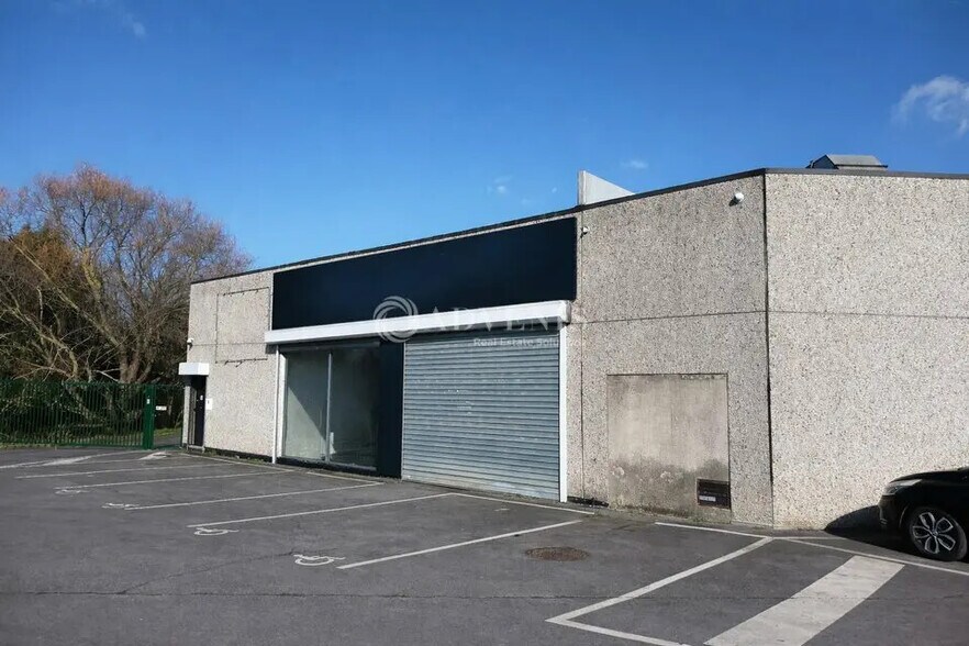 Local commercial dans Roncq à louer - Photo de l’immeuble – Image 1 sur 5