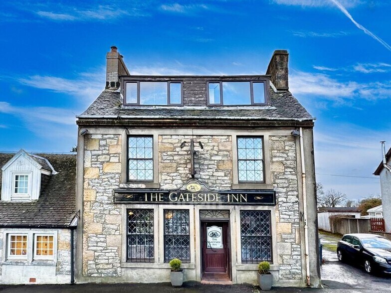 37-39 Main Rd, Beith à vendre - Photo de l’immeuble – Image 2 sur 48