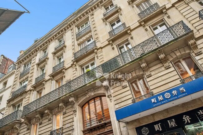 Plus de détails pour 30 Rue De Miromesnil, Paris - Bureau à vendre