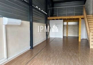 Plus de détails pour rue pol fabre, Roquebrune-sur-Argens - Local commercial à louer