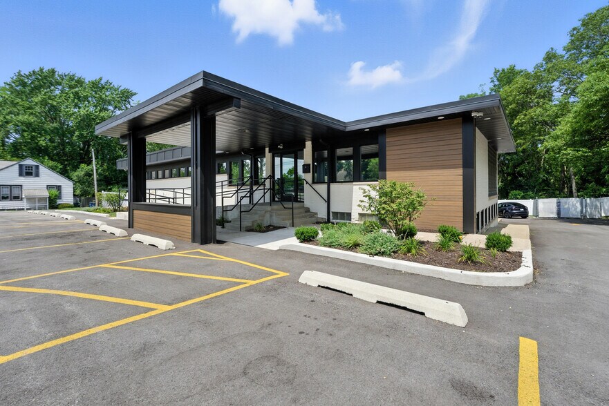 3820 Central Ave, Lake Station, IN à louer - Photo de l’immeuble – Image 3 sur 12