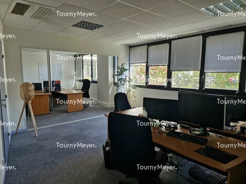 Bureau dans Rennes à louer - Photo de l’immeuble – Image 2 sur 5