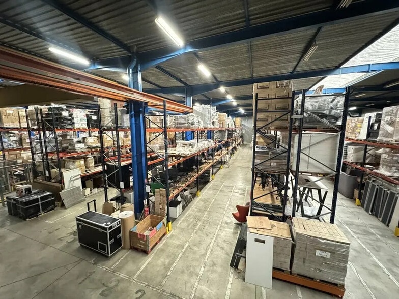 Industriel/Logistique dans Gonesse à louer - Photo de l’immeuble – Image 3 sur 12