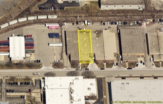 Plus de détails pour 800-812 Greenleaf Ave, Elk Grove Village, IL - Industriel/Logistique à louer