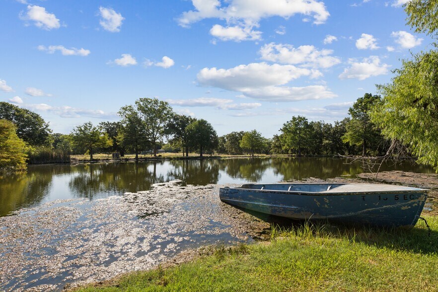 1155 Point Vista Rd, Hickory Creek, TX à vendre - Photo principale – Image 3 sur 18