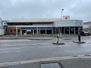 1 Barbican Approach, Plymouth à louer Photo de l’immeuble– Image 1 sur 4