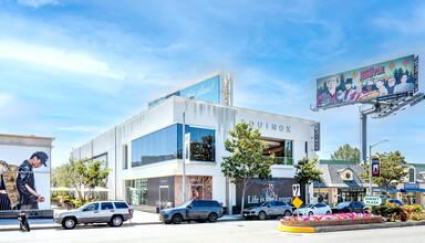 8590 W Sunset Blvd, West Hollywood, CA à louer Photo de l’immeuble– Image 2 sur 6