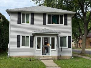 3293 N 45th St, Milwaukee, WI à vendre Photo principale– Image 1 sur 2
