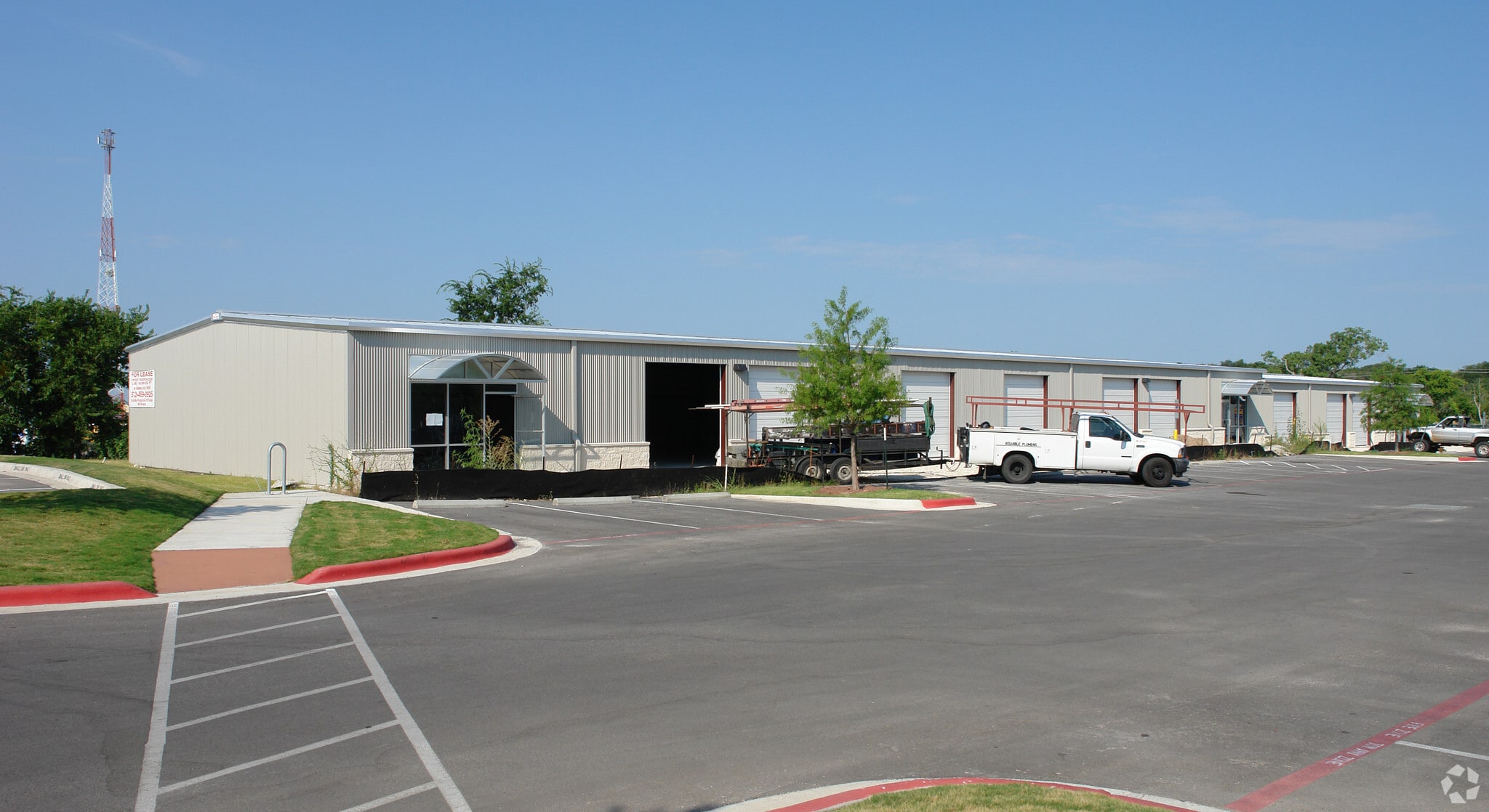 8708 S Congress Ave, Austin, TX à louer Photo principale– Image 1 sur 4