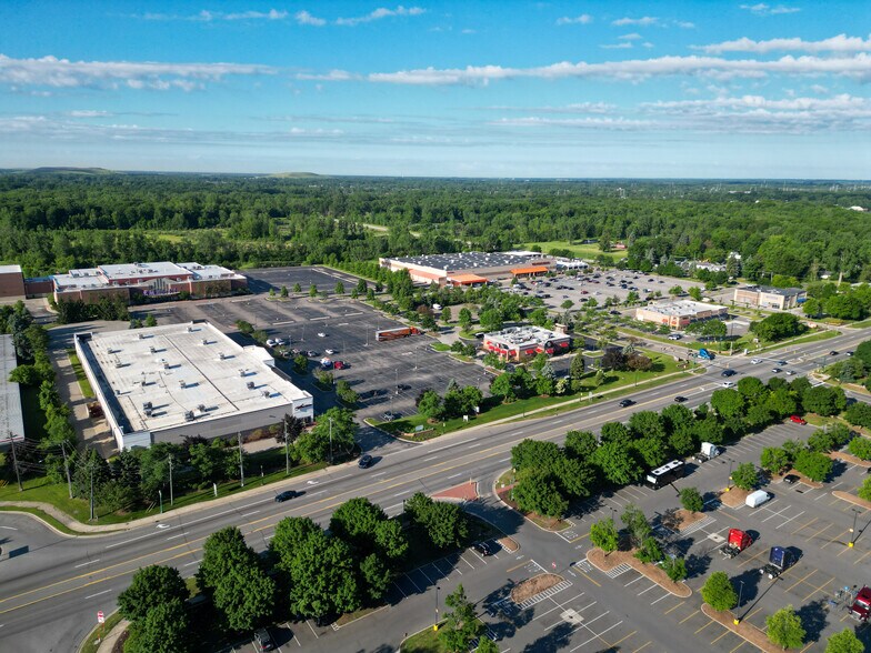 39707-39755 Ford Rd, Canton, MI à louer - Photo de l’immeuble – Image 2 sur 7