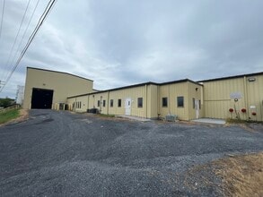 806 E Queen St, Strasburg, VA à louer Photo intérieure– Image 2 sur 12