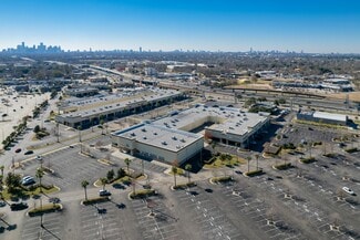 Plus de détails pour 4400-4424 North Fwy, Houston, TX - Local commercial à louer