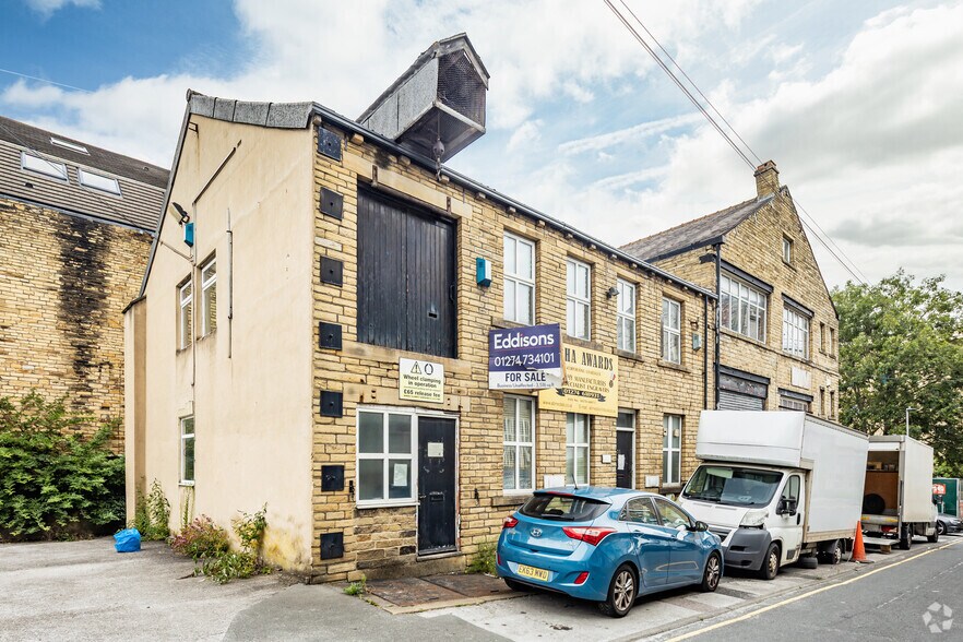 Adelaide St, Bradford à vendre - Photo de l’immeuble – Image 1 sur 13