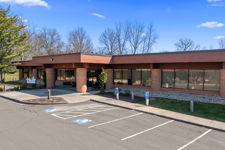 860 N Main Street Ext, Wallingford, CT à vendre - Photo principale – Image 1 sur 12