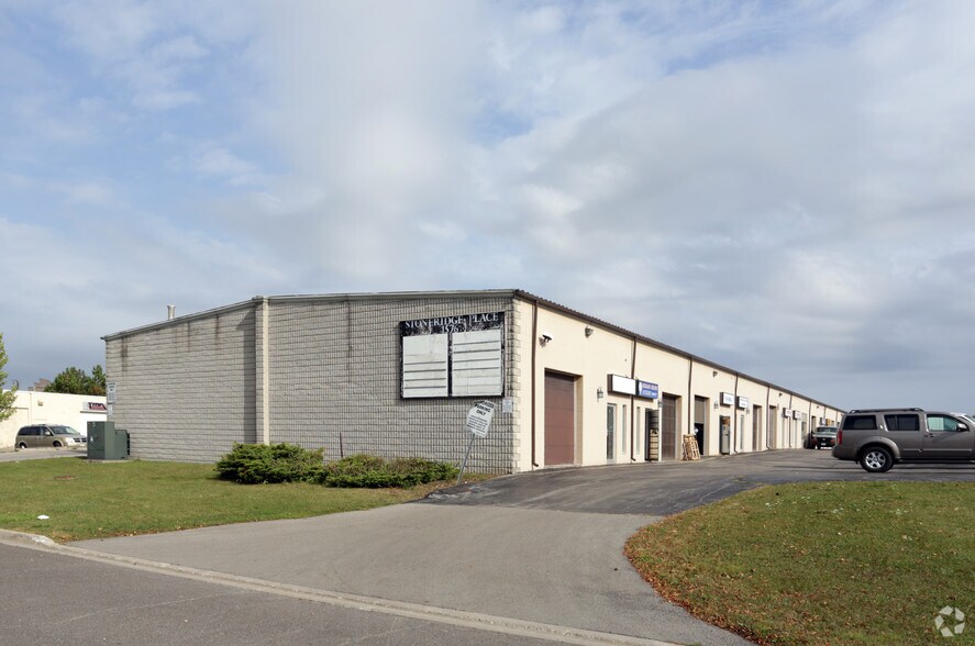 1576 Stone Church Rd E, Hamilton, ON à vendre - Photo de l’immeuble – Image 2 sur 4