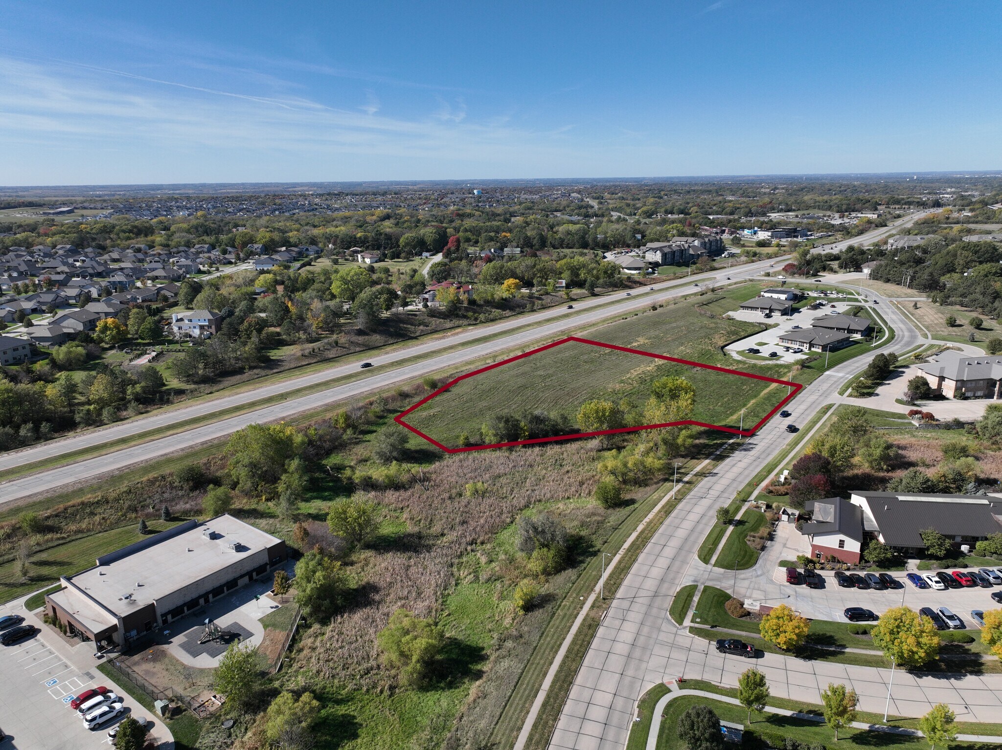 8101 Eiger Dr, Lincoln, NE à vendre Photo principale– Image 1 sur 5