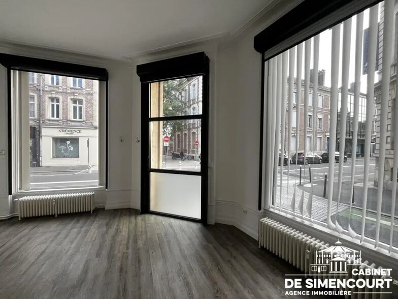 Bureau dans Amiens à louer - Photo de l’immeuble – Image 1 sur 3