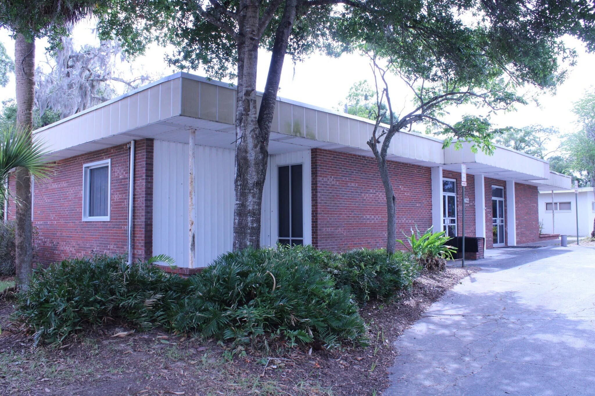 622 E Hathaway Ave, Bronson, FL à vendre Photo de l’immeuble– Image 1 sur 2