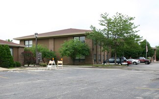 Plus de détails pour 5400 W Elm St, Mchenry, IL - Bureau à vendre
