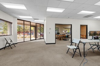 2100 Greenwood Dr, Southlake, TX à louer Photo intérieure– Image 2 sur 8