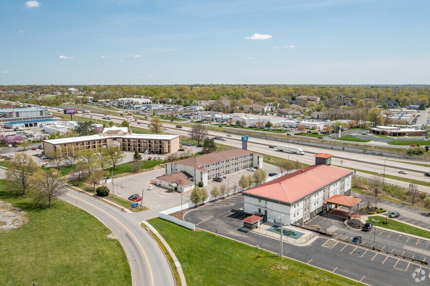 3400 NW Jefferson St, Blue Springs, MO à vendre - Aérien – Image 2 sur 11