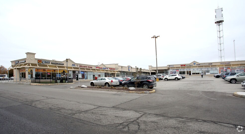 164 Sandalwood Pky E, Brampton, ON à louer - Photo principale – Image 1 sur 4