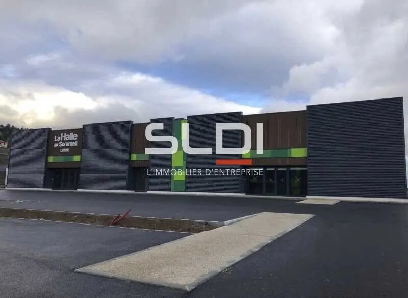 Local commercial dans Anse à louer - Photo de l’immeuble – Image 3 sur 8