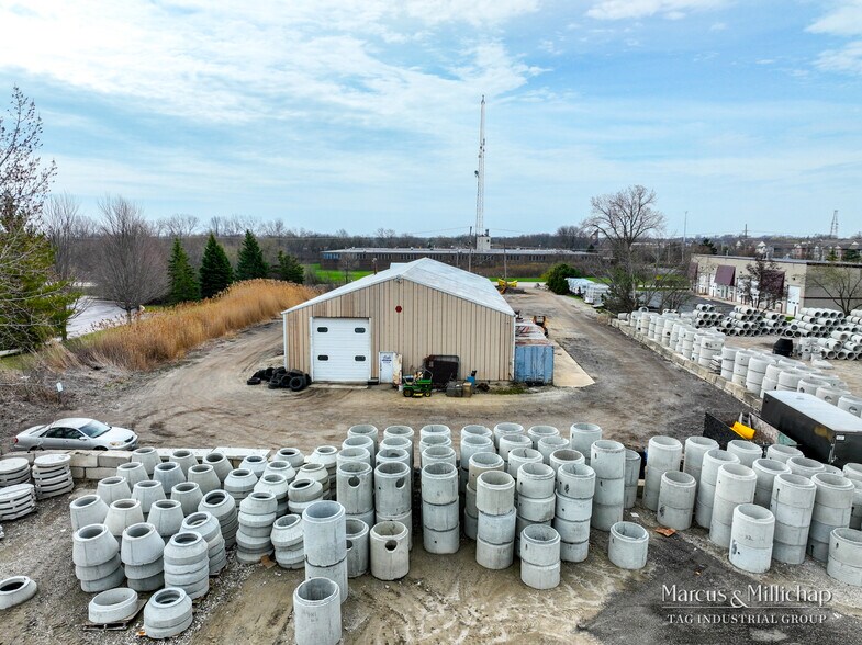 500 Rose Rd, Lake Zurich, IL à vendre - Photo de l’immeuble – Image 3 sur 5