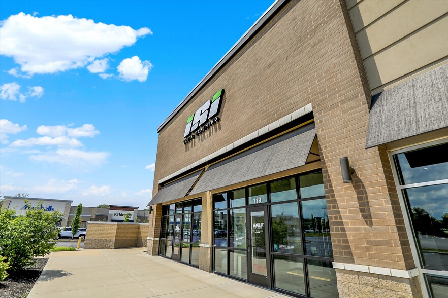 14165 Cabela Pky, Noblesville, IN à louer - Photo de l’immeuble – Image 2 sur 15