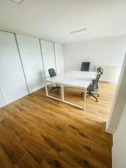 Bureau dans Bruges à louer - Photo intérieure – Image 3 sur 6