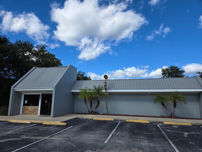 221 W State Road 434, Longwood, FL à louer - Photo de l’immeuble – Image 3 sur 24