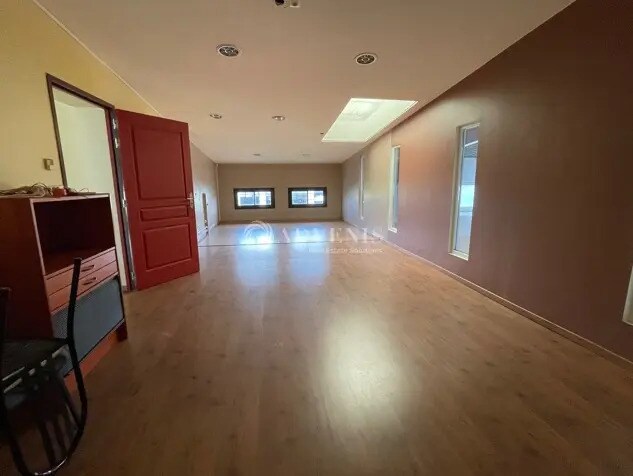 Bureau dans Périgueux à louer - Photo de l’immeuble – Image 3 sur 10