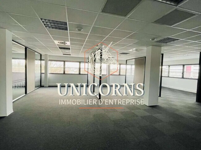 Plus de détails pour Bureau à louer