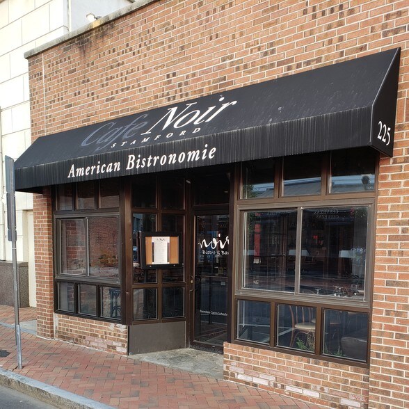 225-227 Summer St, Stamford, CT à louer - Photo de l’immeuble – Image 3 sur 6