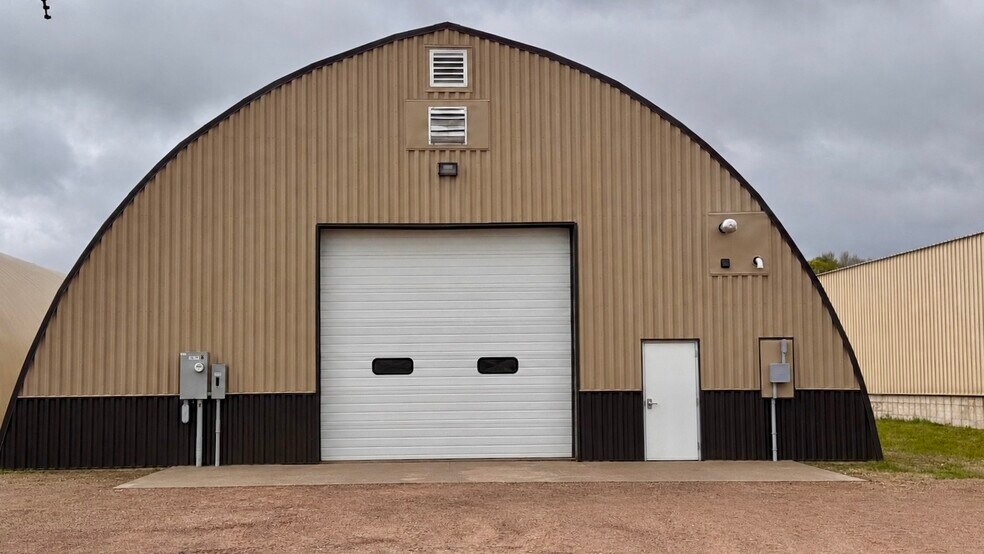 1740 20 1/2 St, Rice Lake, WI à louer - Photo de l’immeuble – Image 2 sur 13