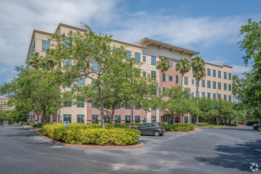 200 Carillon Pkwy, Saint Petersburg, FL à louer - Photo principale – Image 1 sur 18