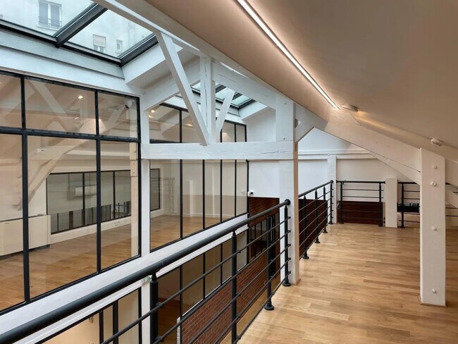 Plus de détails pour Bureau à vendre