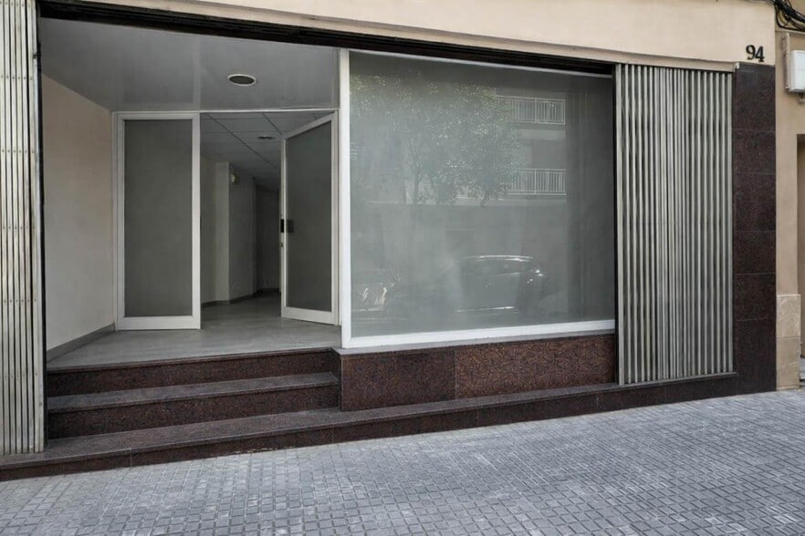 Immeuble residentiel dans Terrassa, Barcelona à vendre - Photo intérieure – Image 2 sur 2