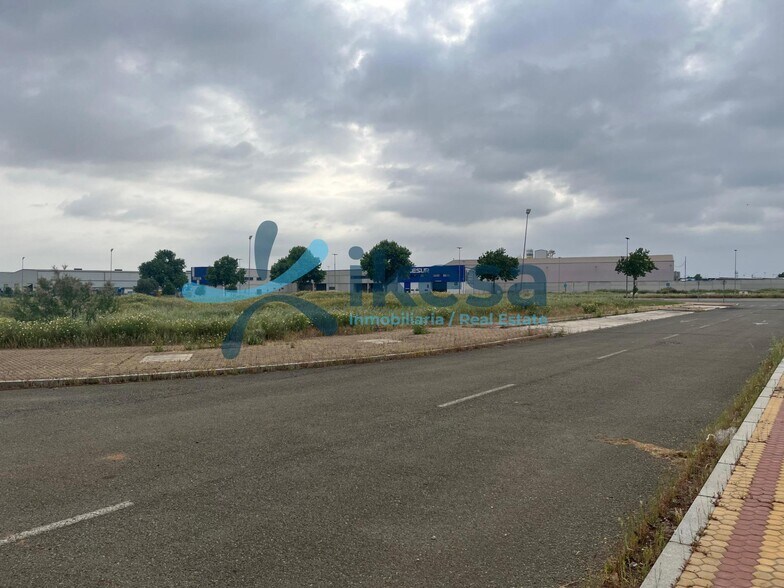 Terrain dans Alcalá de Guadaíra, Sevilla à vendre - Photo de l’immeuble – Image 2 sur 10