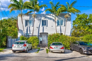 Plus de détails pour 121 NE 55th St, Miami, FL - Logement à vendre