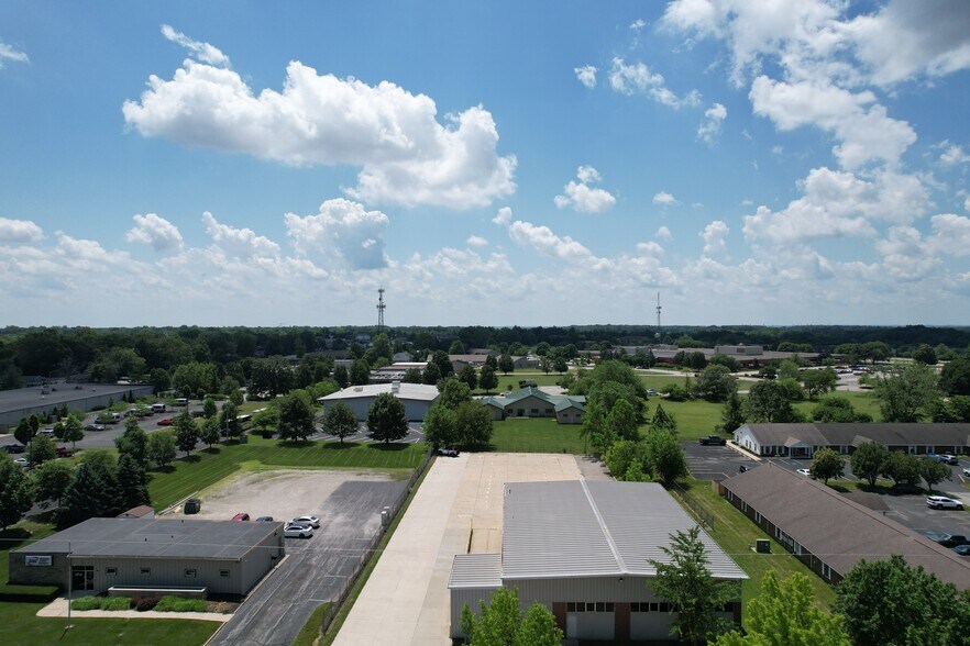 1221 Cumberland Ave, West Lafayette, IN à louer - Aérien – Image 2 sur 8